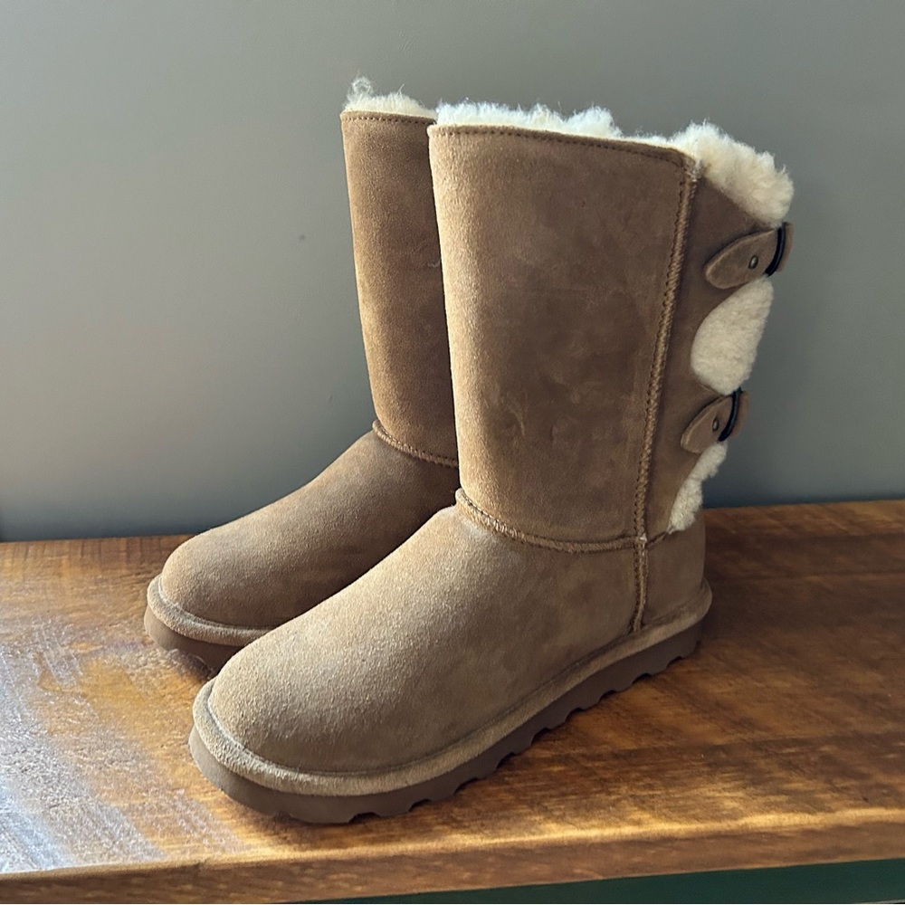 Cozy Brown Shearling-Lined Women's Boots